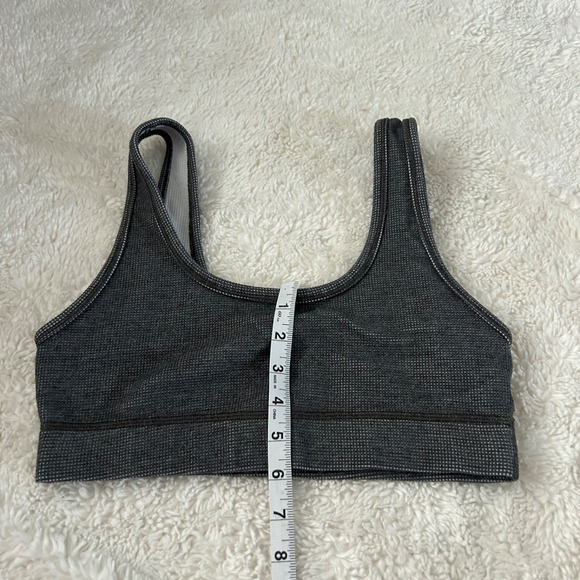 Aritzia TNA Gray Sports Bra Bralette Athletic Scoop Neck Sleeveless Activewear - Picture 4 of 6